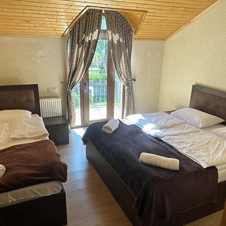 Hotel Iveria Kazbegi Exterior foto