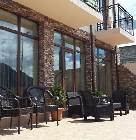 Hotel Iveria Kazbegi Exterior foto